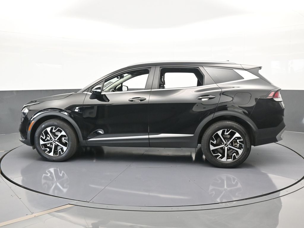 2023 Kia Sportage EX photo 3