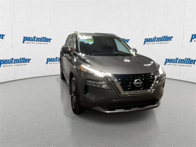 2023 Nissan Rogue SL photo 3