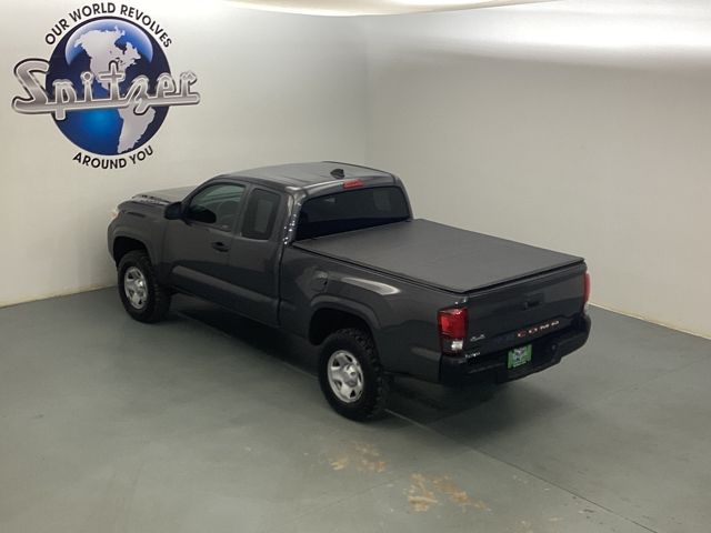 2021 Toyota Tacoma 4x4 Access Cab photo 10