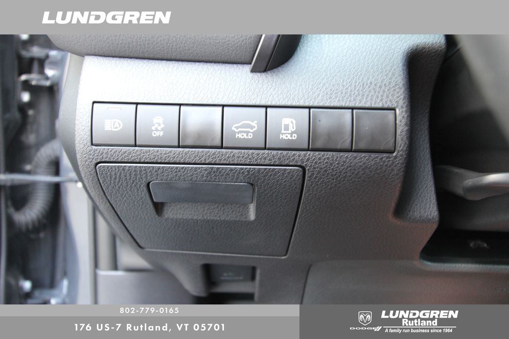 2024 Toyota Camry TRD V6 photo 10