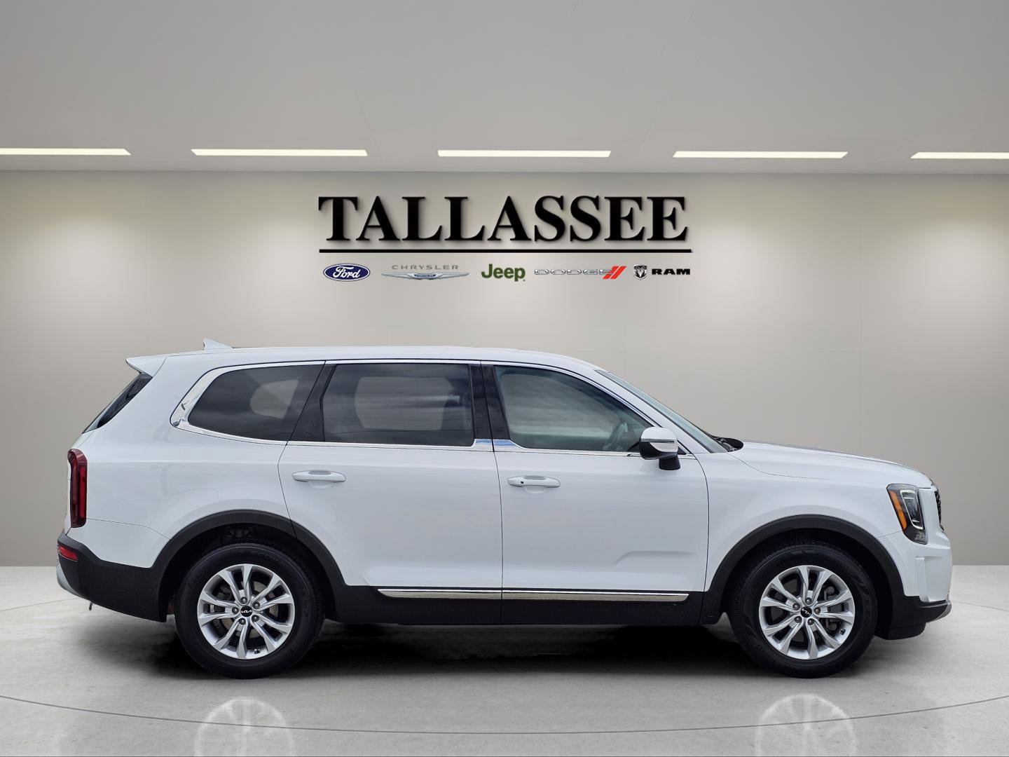 2022 Kia Telluride LX photo 7