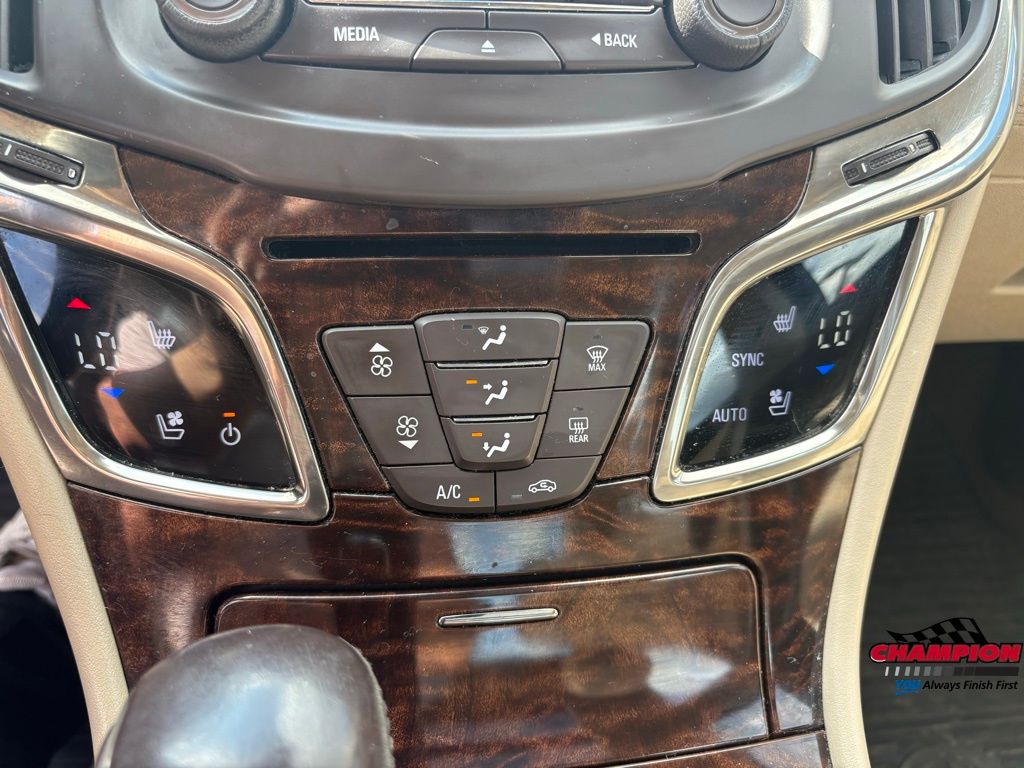 2014 Buick LaCrosse Premium II photo 18