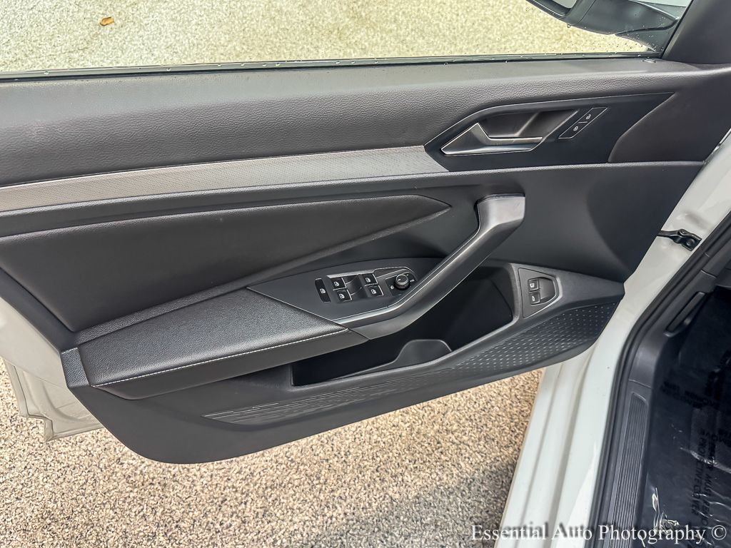 2024 VOLKSWAGEN JETTA - Image 25