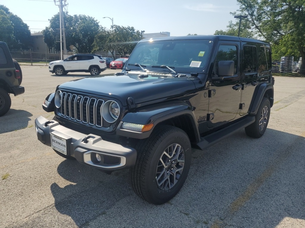 2025 Jeep Wrangler Sahara photo 3