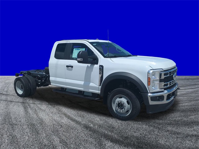 2025 Ford F-450 XL photo 2