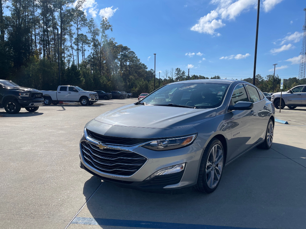 2023 Chevrolet Malibu 1LT photo 3