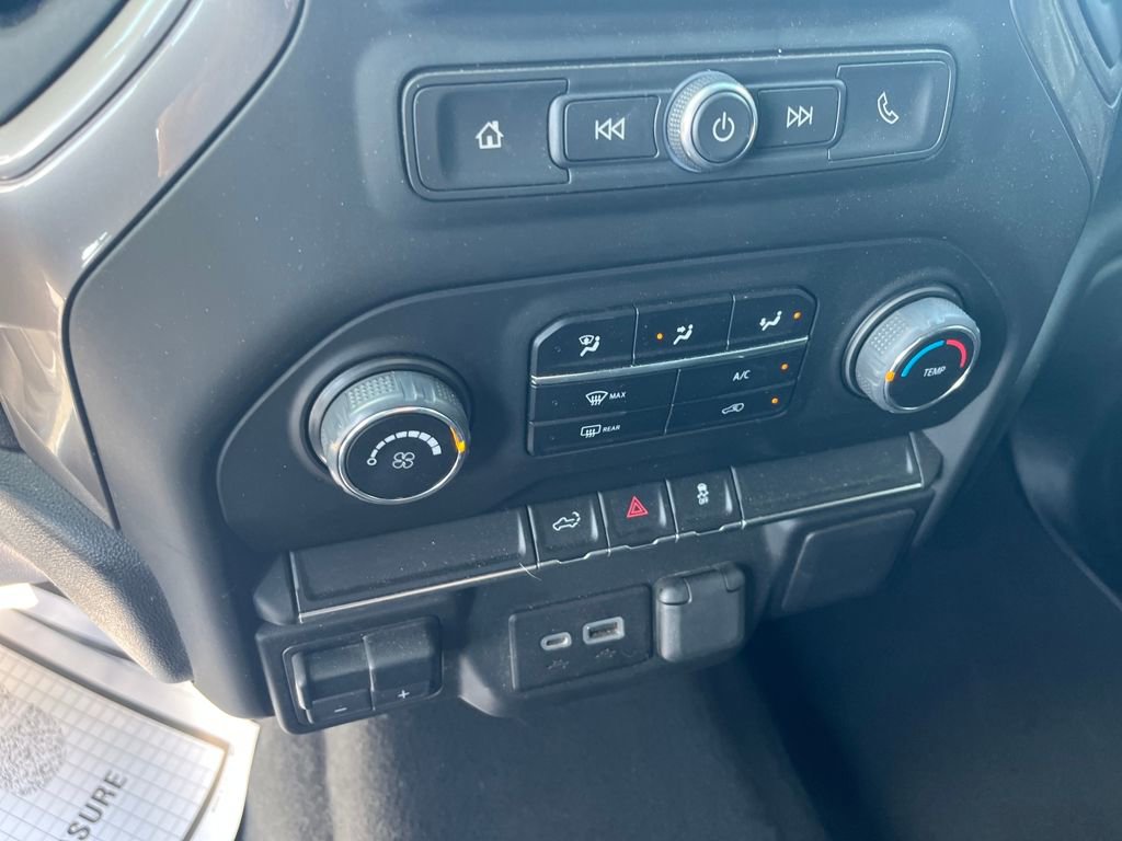 2023 Chevrolet Silverado 2500HD Custom photo 14