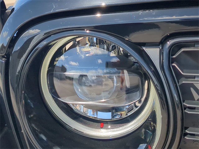 2025 Jeep Gladiator Sport photo 3