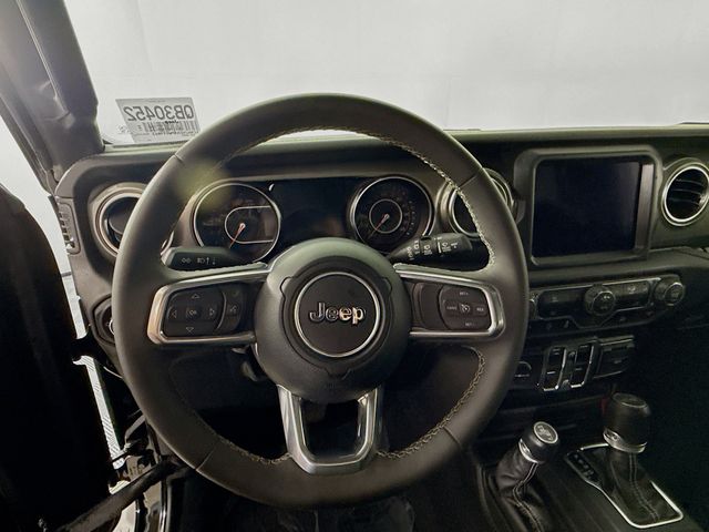 2023 Jeep Wrangler Sahara photo 11