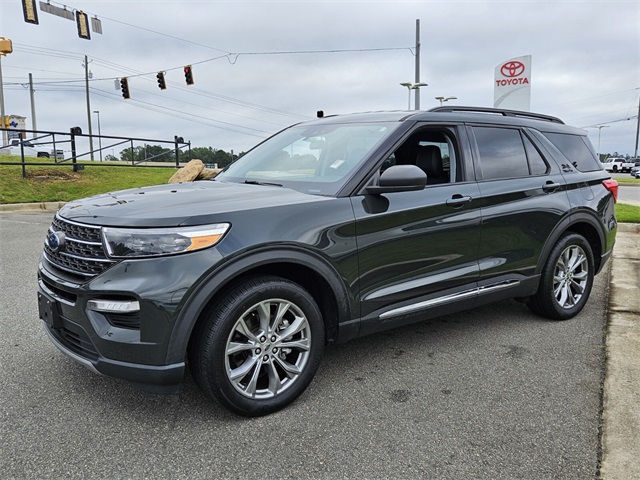 2022 Ford Explorer XLT photo 3