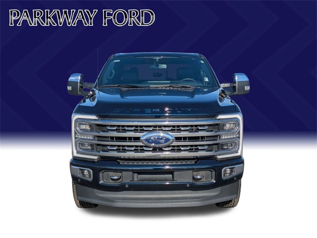 2023 Ford F-250 photo 2