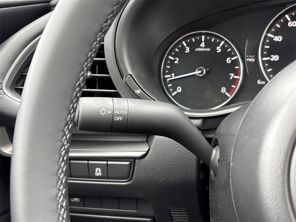 2025 Mazda Mazda3 2.5 Select Sport photo 19