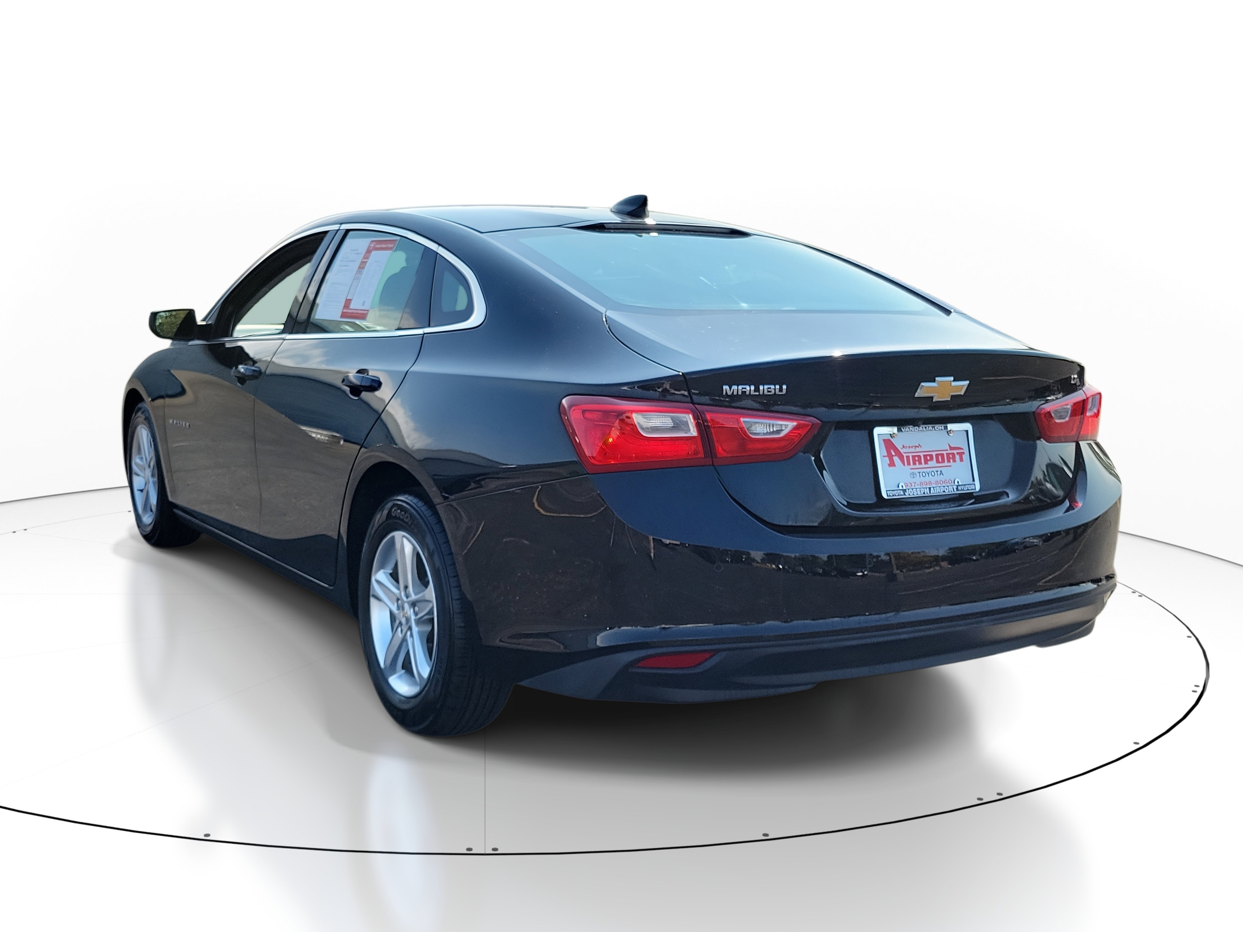 2024 Chevrolet Malibu 1LT photo 3