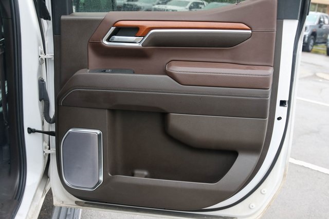 Used 2023 White GMC Denali image 21