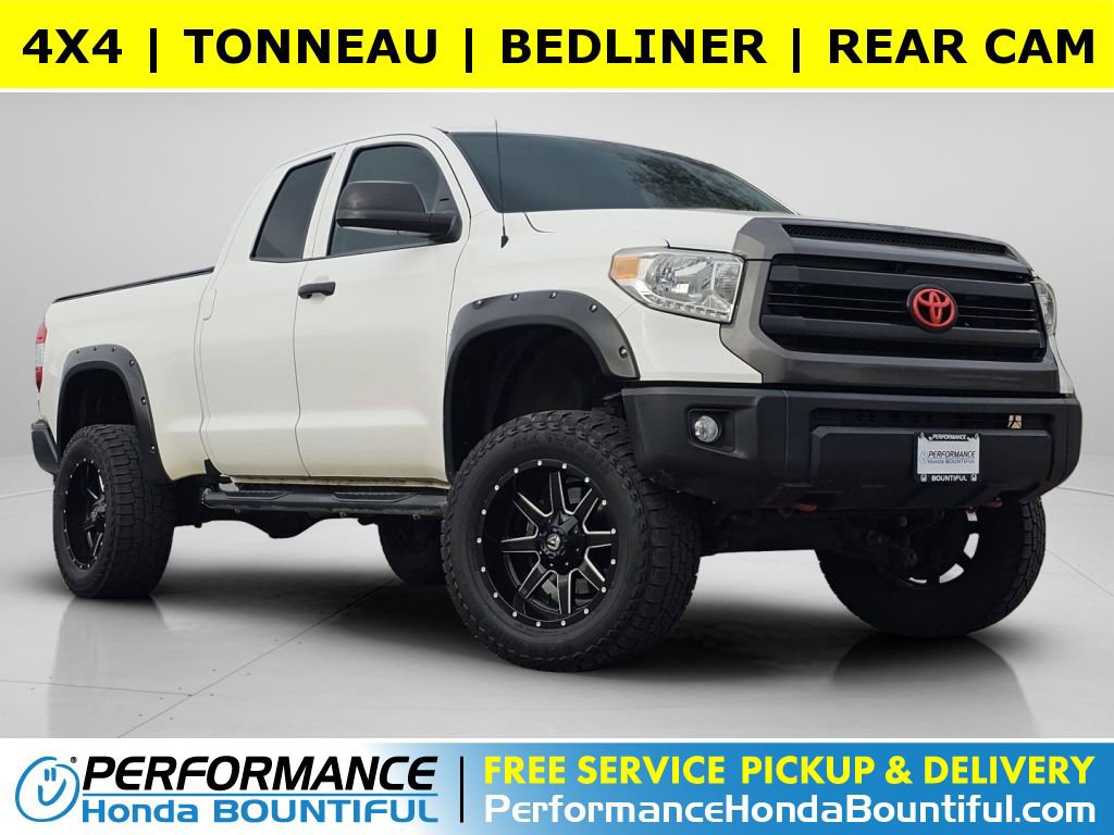 2014 Toyota Tundra SR5's photo