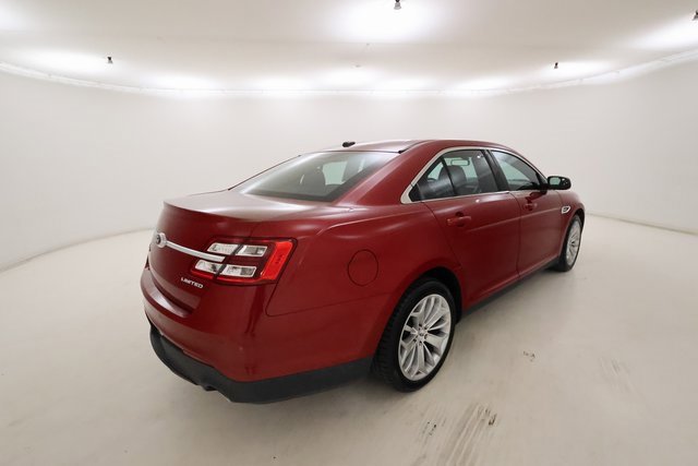2015 Ford Taurus Limited photo 3
