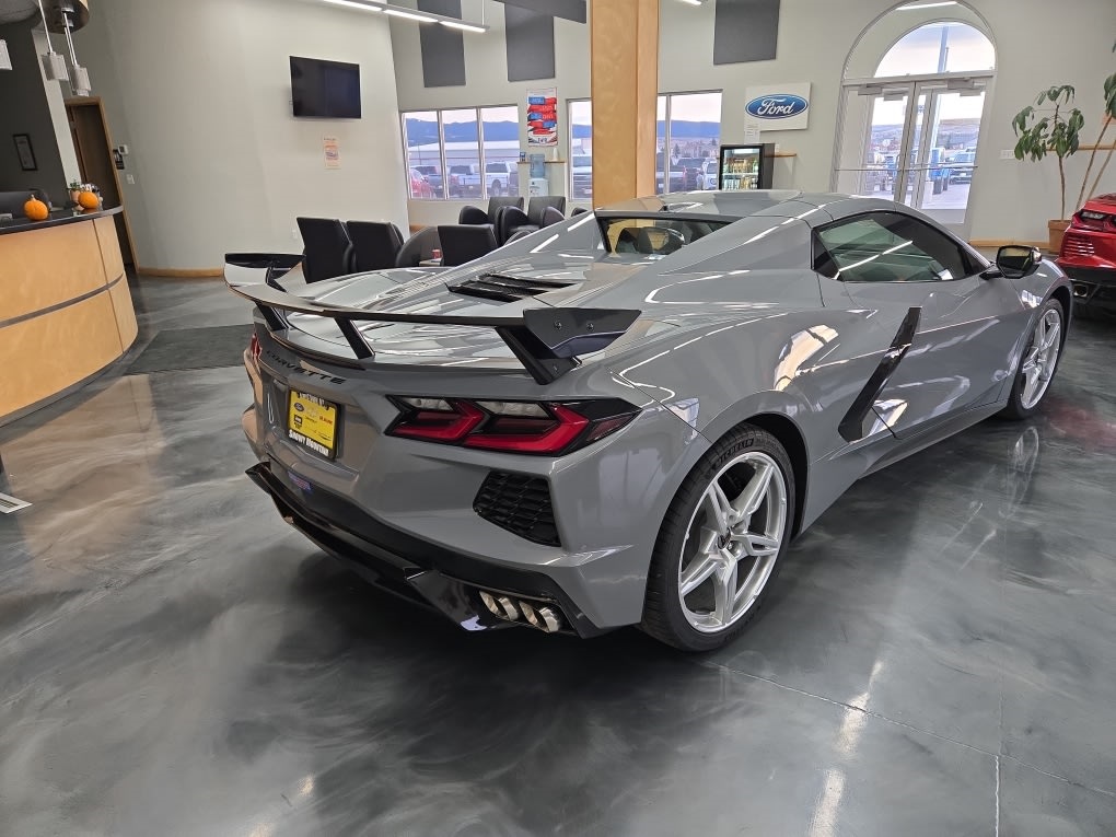 2025 Chevrolet Corvette Stingray photo 3