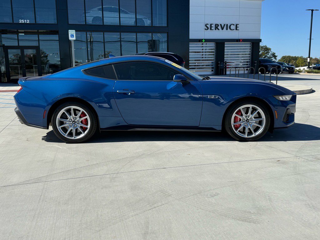 2024 Ford Mustang GT Premium photo 4