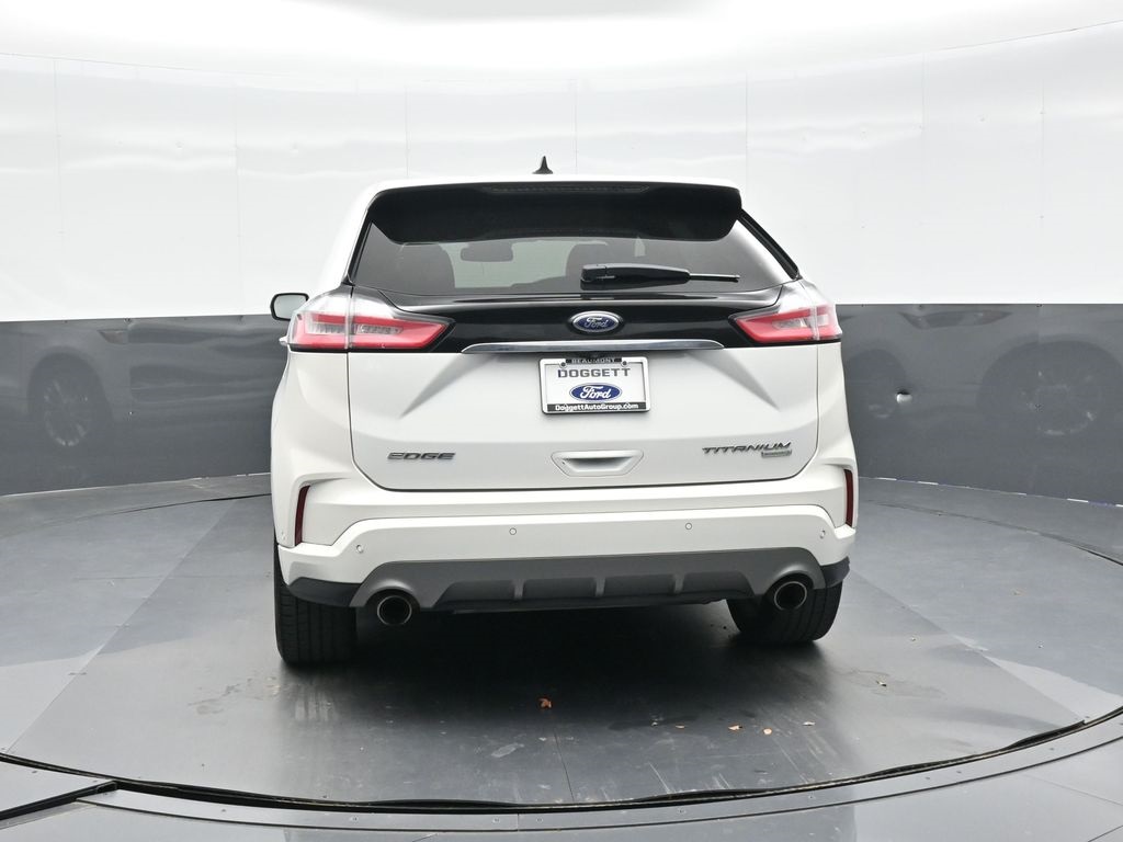 2020 Ford Edge Titanium photo 3