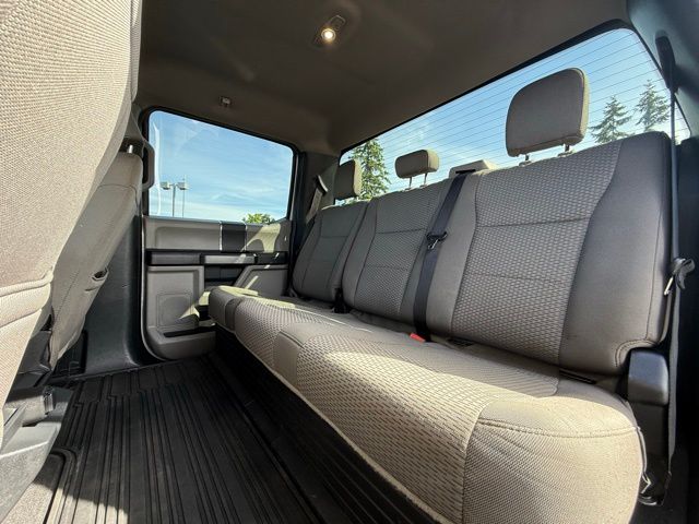 2021 Ford F-350 XLT photo 32