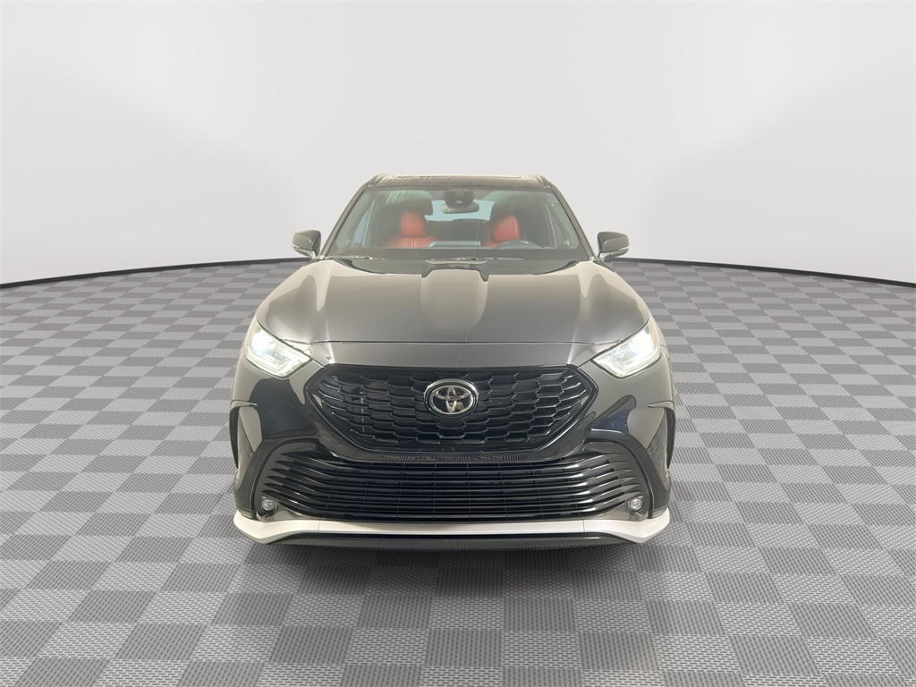 2022 Toyota Highlander XSE photo 3