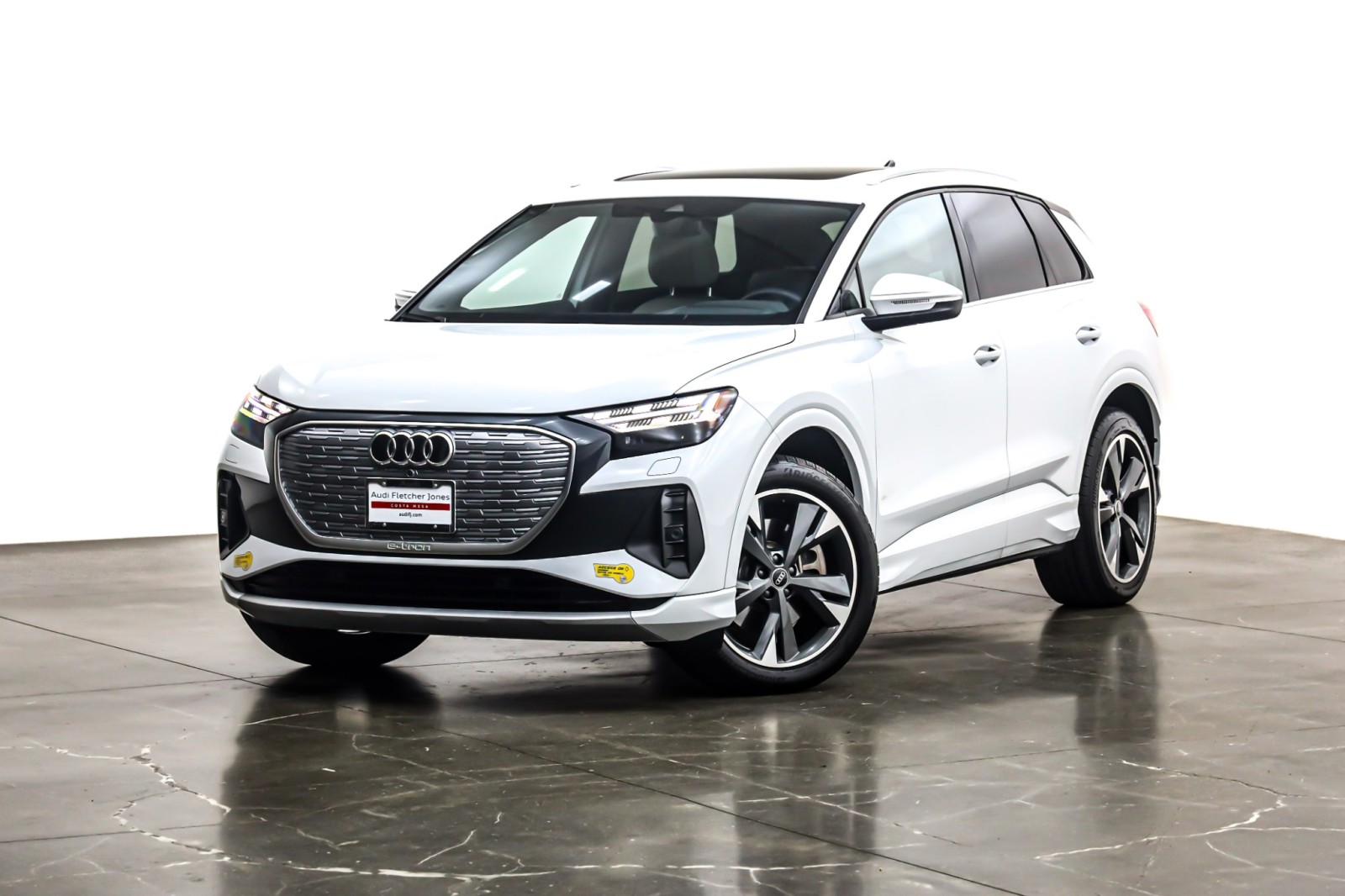 2022 Audi Q4 e-tron Prestige's photo