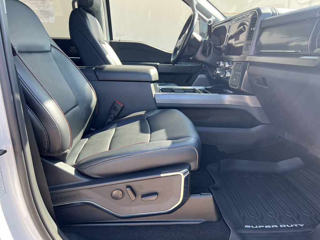 2023 Ford F-350 Lariat photo 33