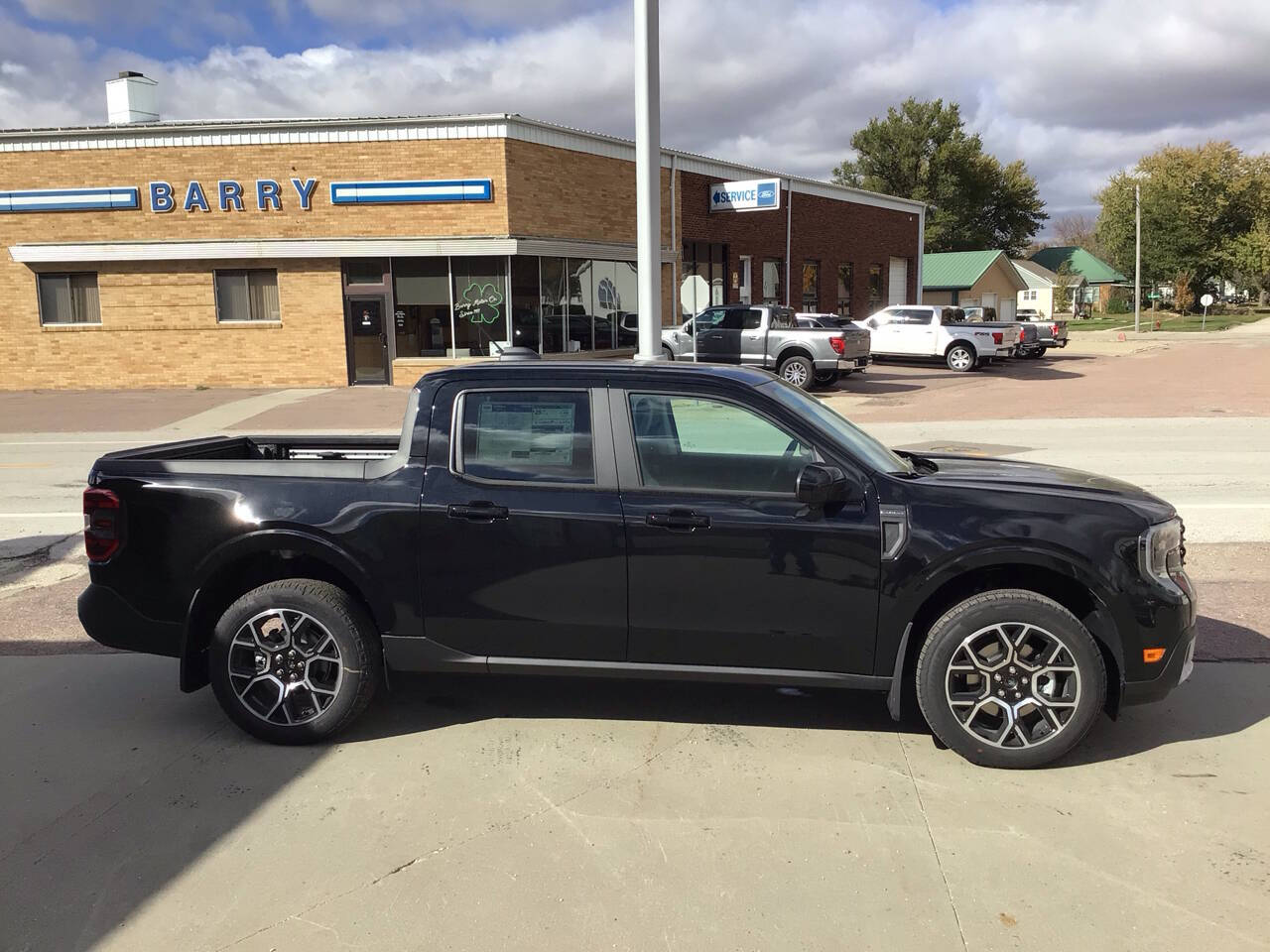 2025 Ford Maverick Lariat photo 2