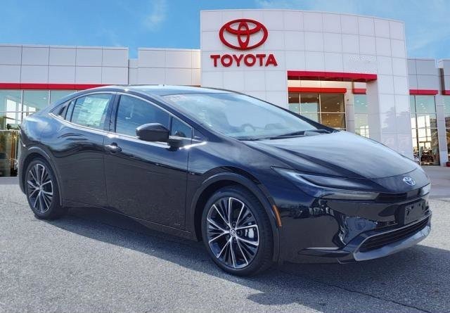 2025 Toyota Prius XLE's photo
