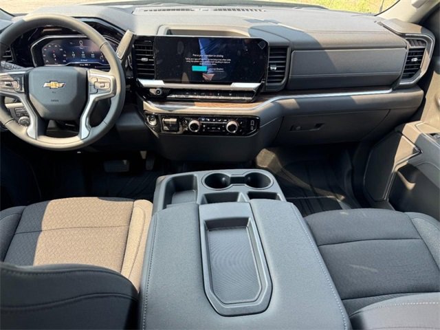 2025 Chevrolet Silverado 1500 LT photo 7