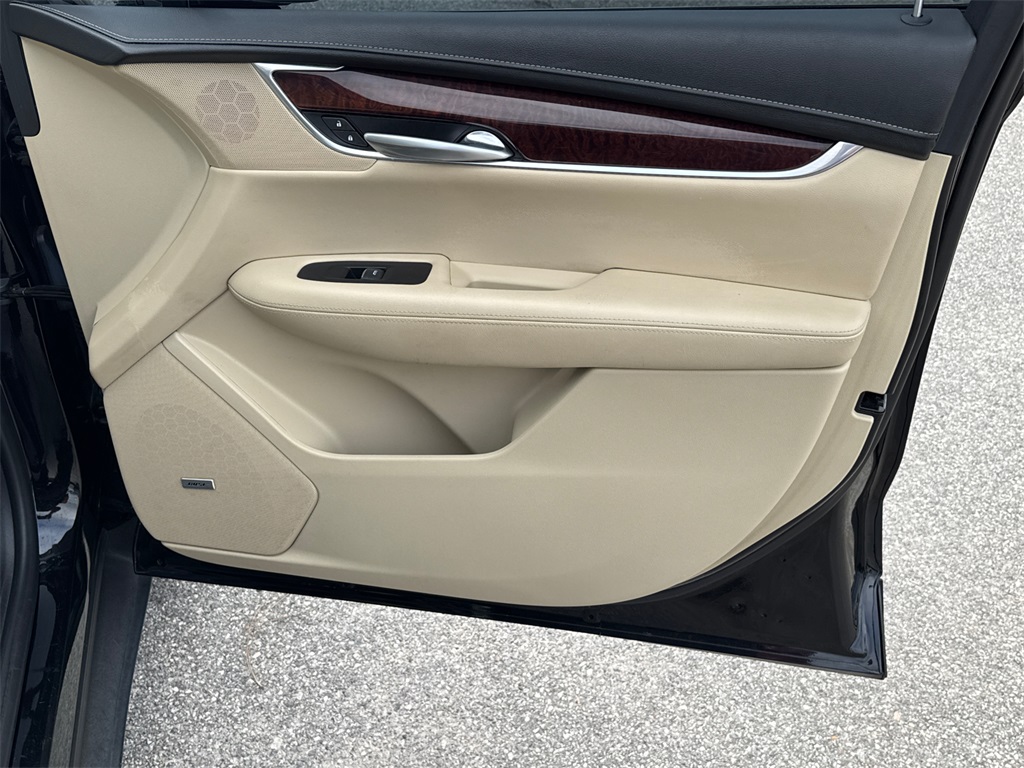 2018 Cadillac XT5 Luxury photo 14
