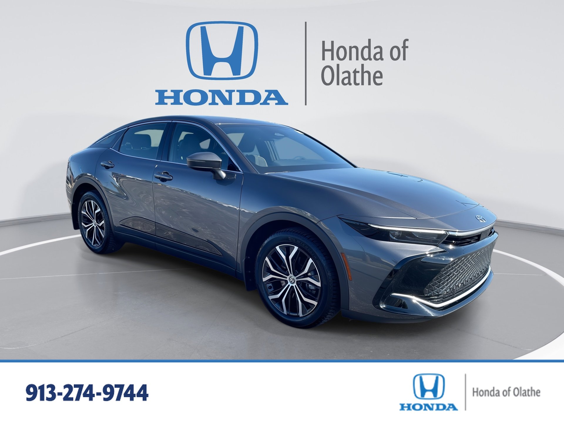 2024 Toyota Crown XLE's photo