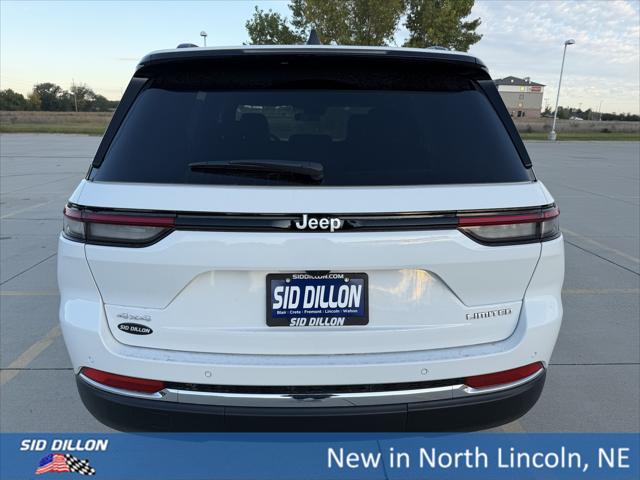 2025 Jeep Grand Cherokee Limited photo 3