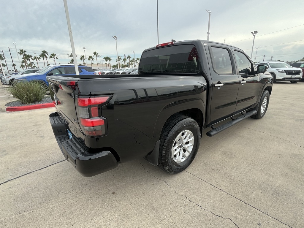 2024 Nissan Frontier SV photo 3