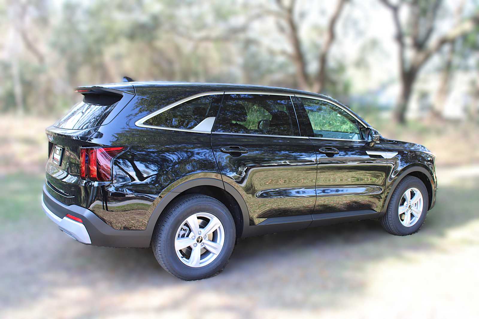 2025 Kia Sorento LX photo 3