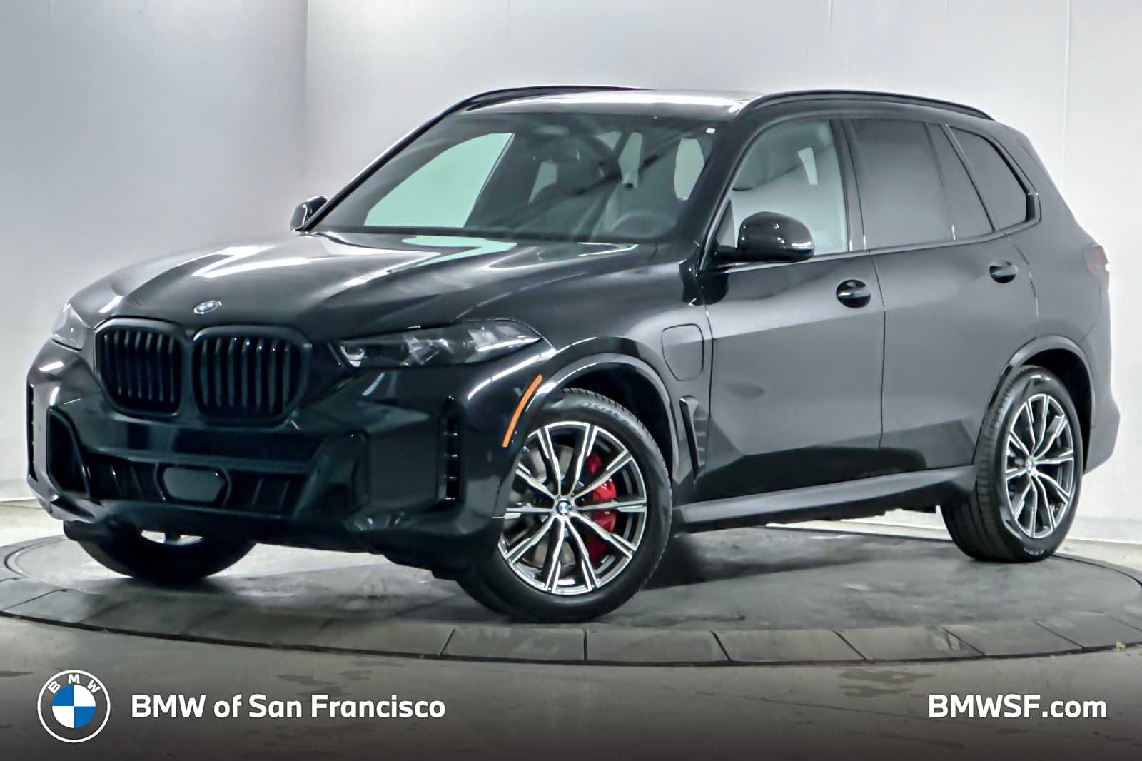2026 BMW X5 50e's photo