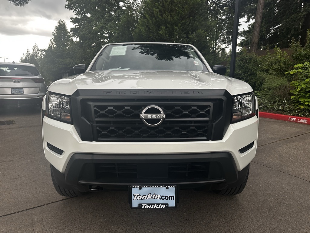 2023 Nissan Frontier S photo 2