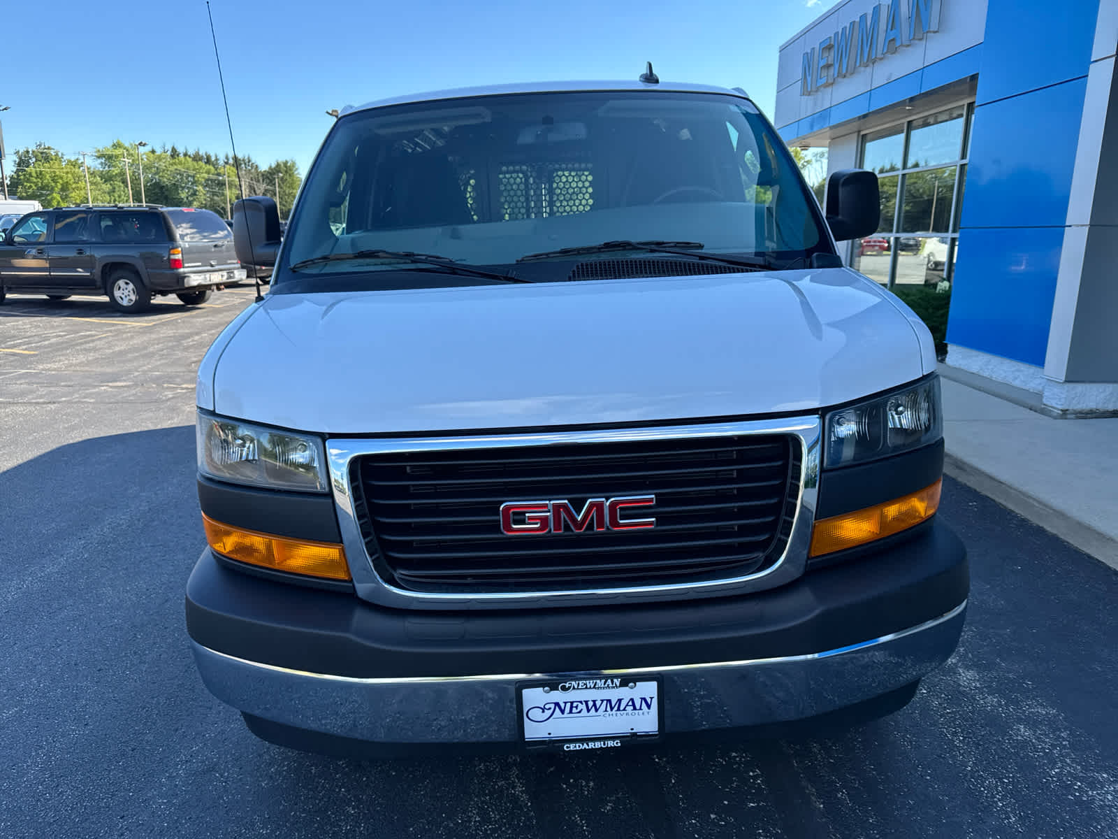 2024 Gmc Savana Cargo 2500 photo 12