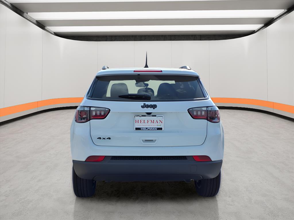 2026 Jeep Compass Latitude Altitude photo 5