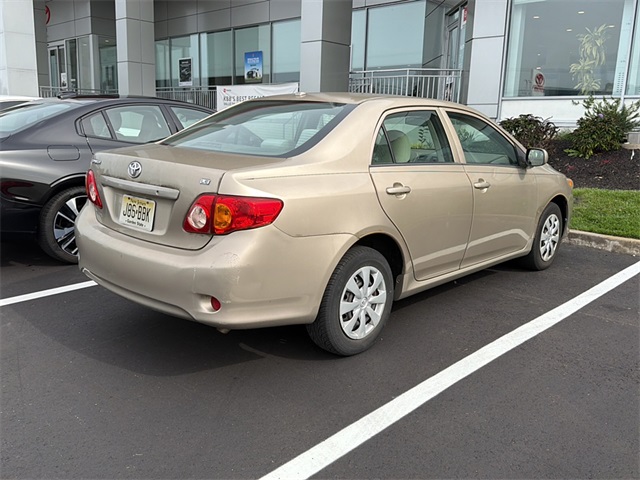 2010 Toyota Corolla Base photo 3