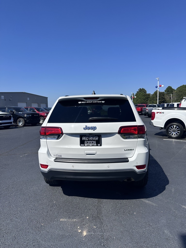 2022 Jeep Cherokee Laredo X photo 4