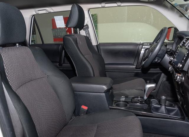 2023 Toyota 4Runner TRD Off-Road photo 17