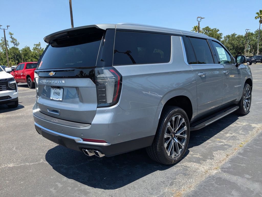 2025 Chevrolet Suburban High Country photo 4