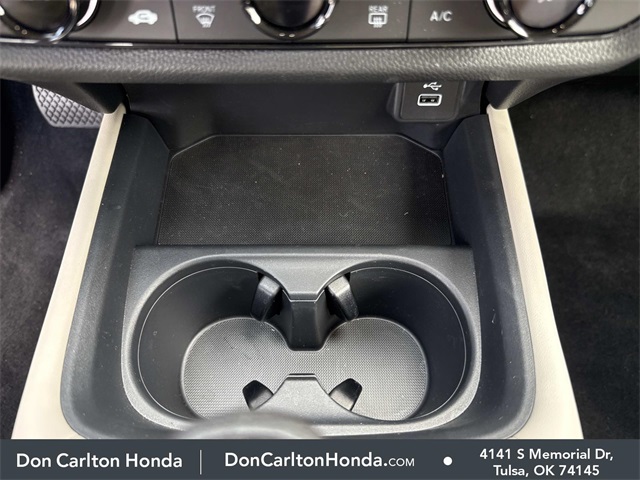 2025 Honda HR-V LX photo 23