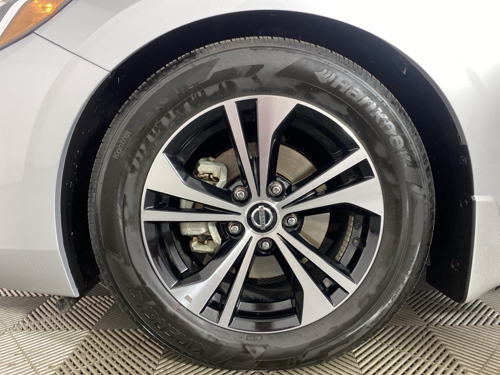 2020 Nissan Sentra SV photo 10