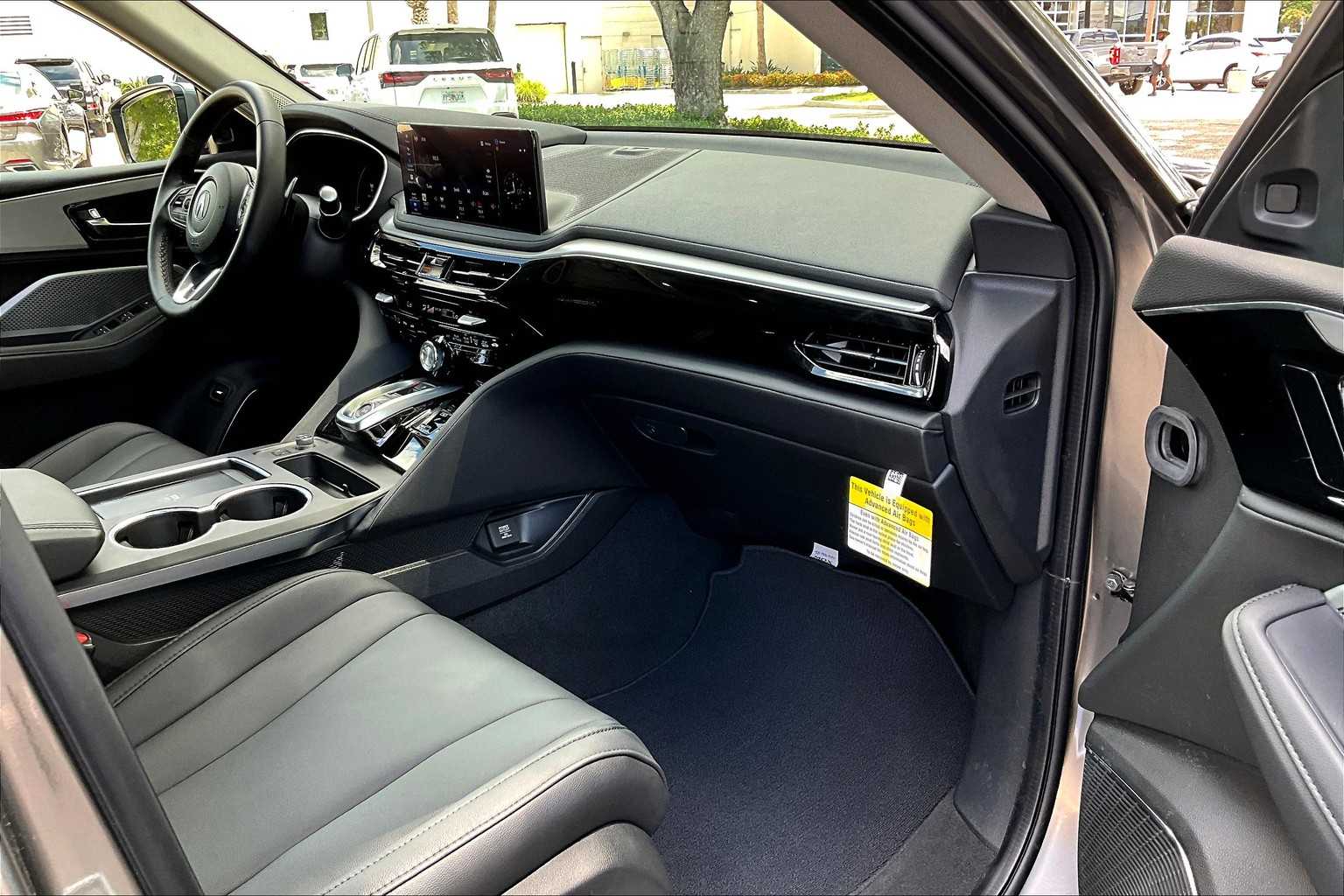 2025 Acura MDX SH-AWD photo 17