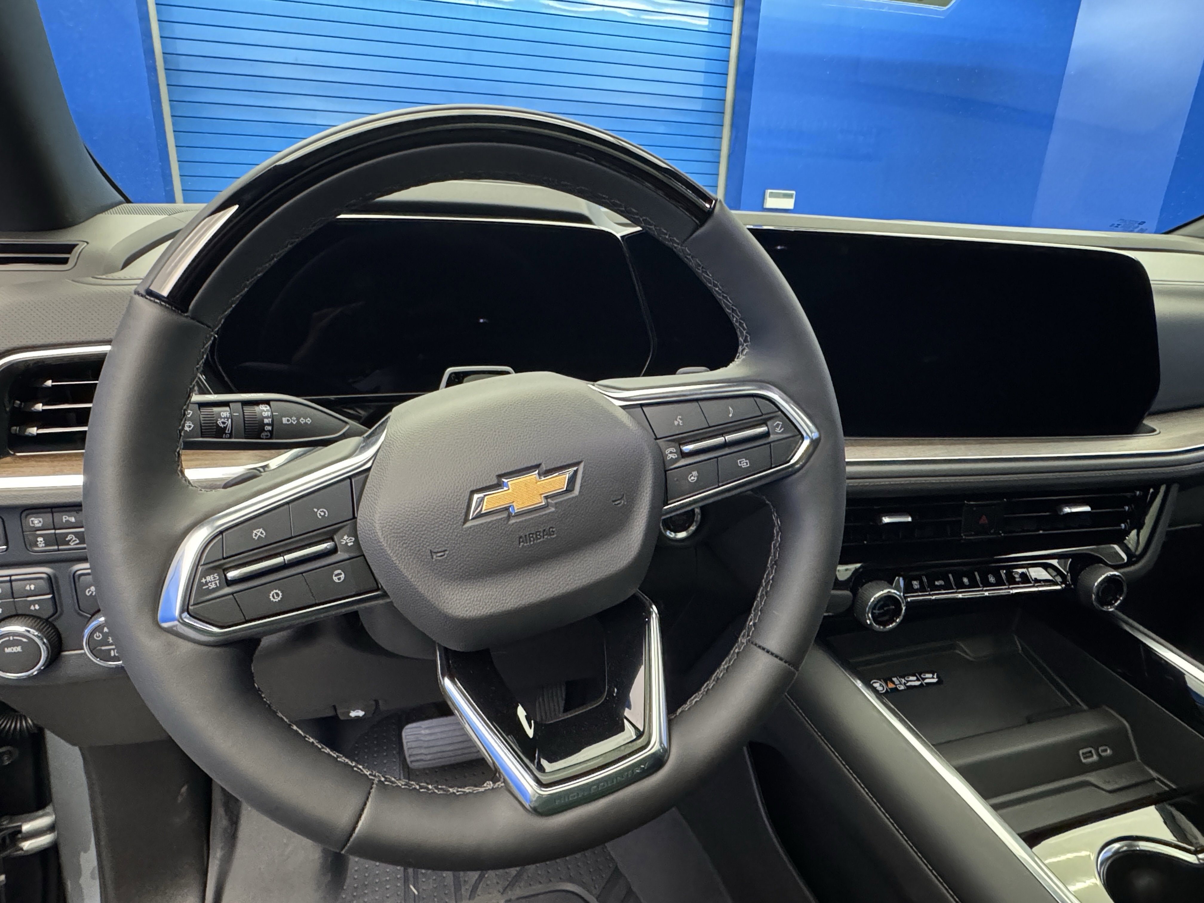 2026 Chevrolet Tahoe High Country photo 3