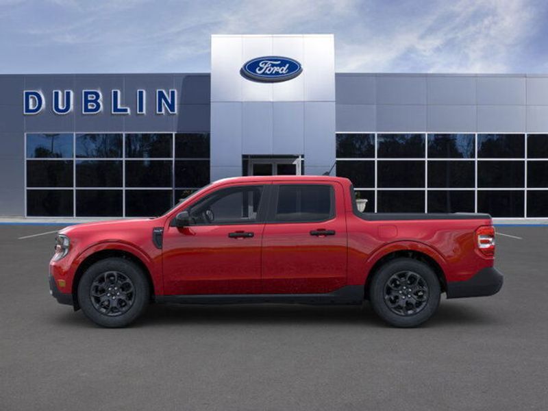 2025 Ford Maverick XLT photo 3