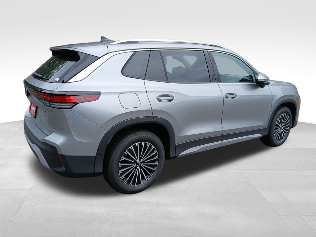 2025 Volkswagen Tiguan S photo 4