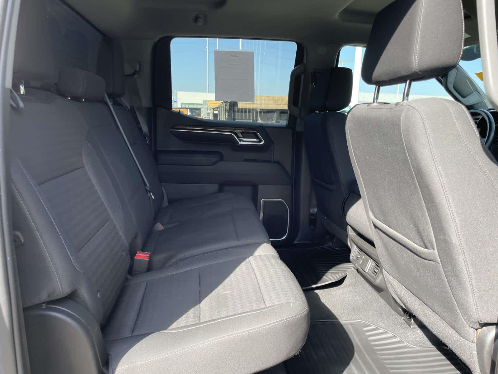 2022 Chevrolet Silverado 1500 LT photo 13